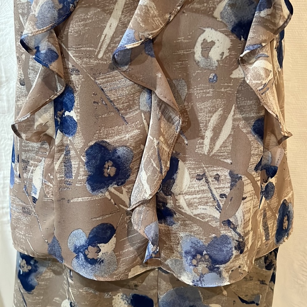 Ann Taylor matching top and skirt, size 6 - Picture 6 of 16